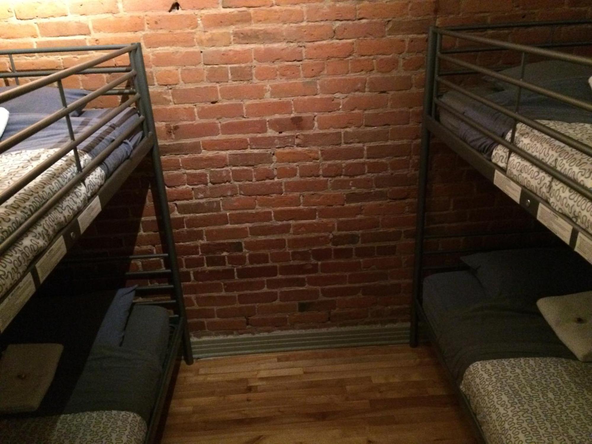 Auberge Pvt Hostel Монреаль Екстер'єр фото